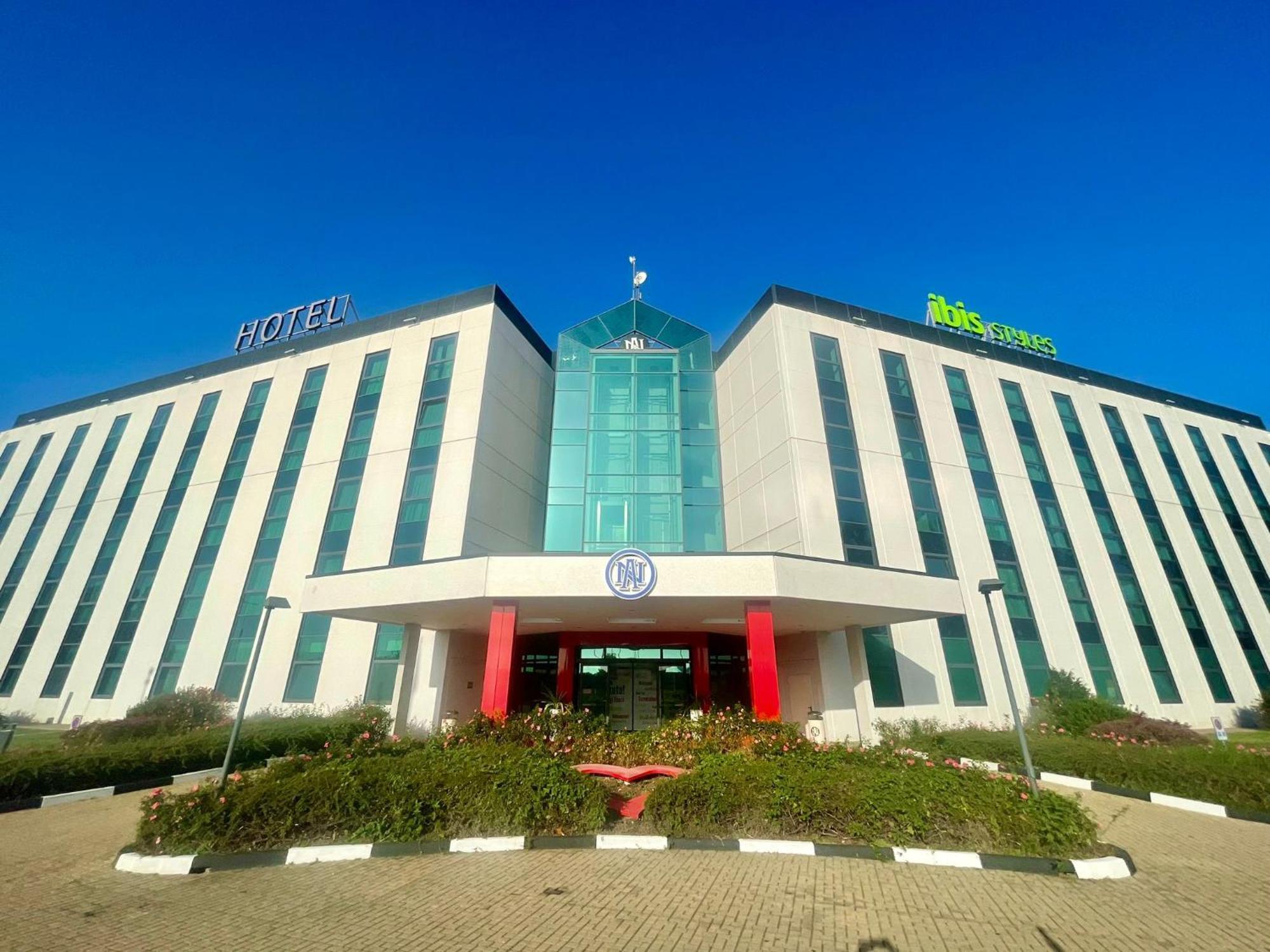 Ibis Styles Milano Est Settala Hotell Exteriör bild