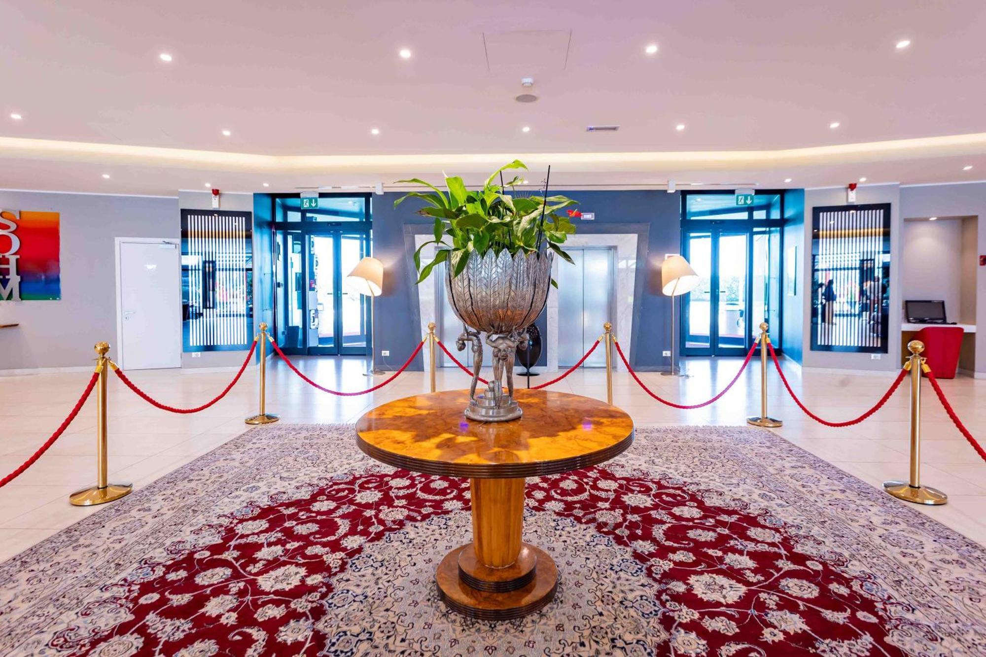 Ibis Styles Milano Est Settala Hotell Exteriör bild